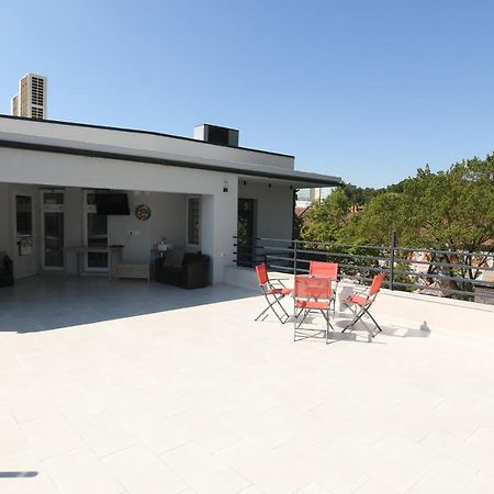 Octogon Hotel Baile Felix Exterior photo