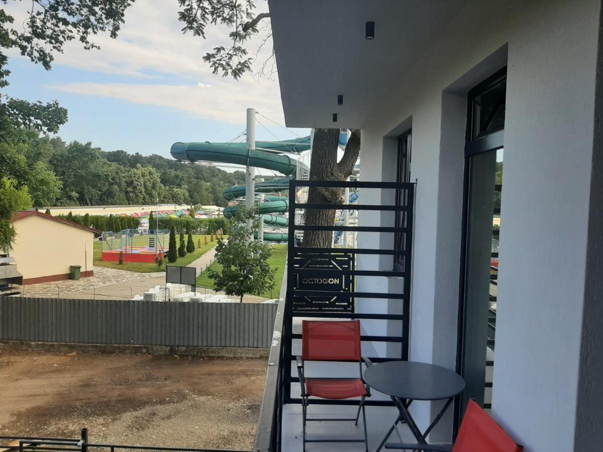 Octogon Hotel Baile Felix Exterior photo