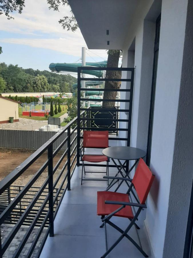 Octogon Hotel Baile Felix Exterior photo