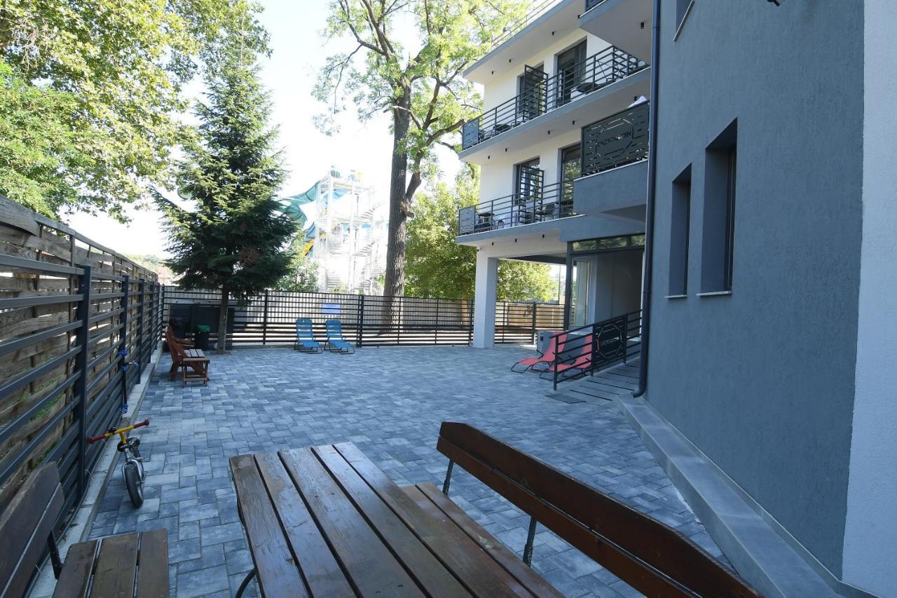 Octogon Hotel Baile Felix Exterior photo
