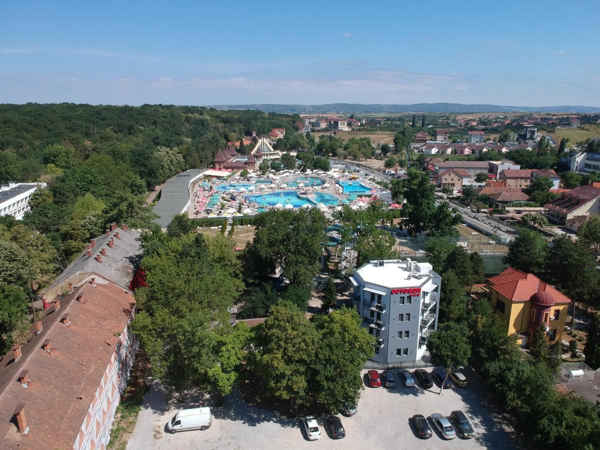 Octogon Hotel Baile Felix Exterior photo